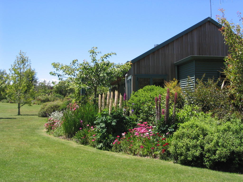 Whakaipo Lodge Taupomeer Buitenkant foto